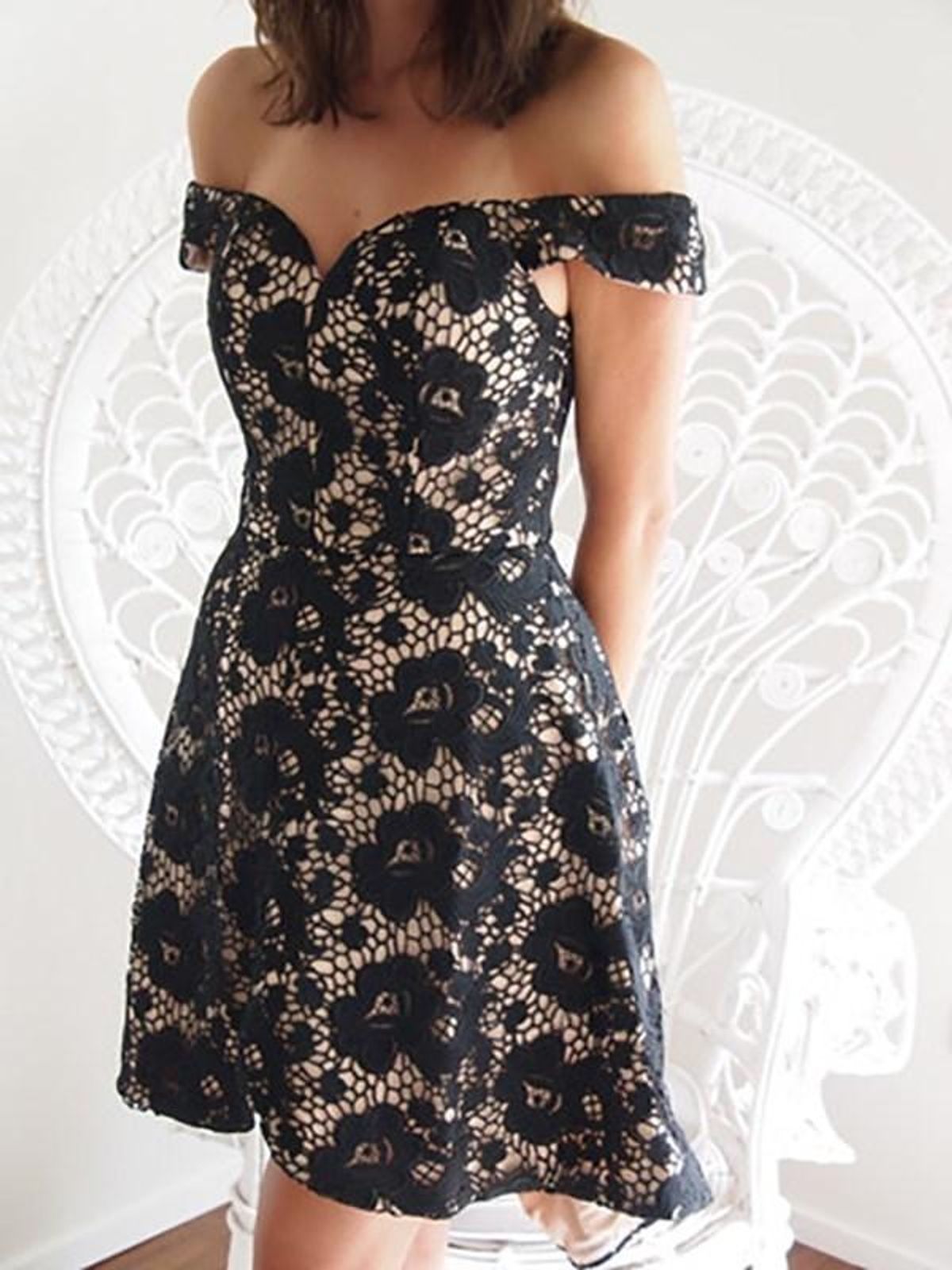 Love Honor Bella Lace Dress size 10 - Image 1