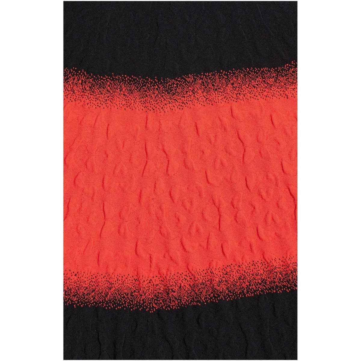 Alexander McQueen Red and Black Textured Fit & Flare Dress size 8 - Image 2