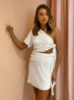 Issy Mona Mini Dress White Size 8 for rent on The Volte - image 2