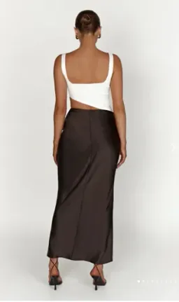 MESHKI Gianna Two Toned Maxi Dress Size M/Au 10 for rent on The Volte - image 2