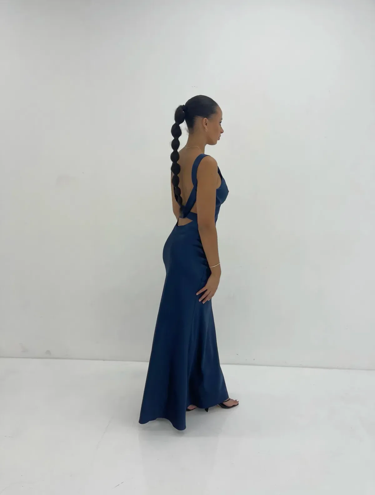 Frankie Lane the Label Delphi Gown Blue Size 8 - Image 2