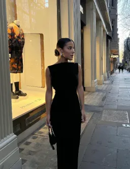 Effie Kats Verona Gown Black Size 6  for rent on The Volte - image 3