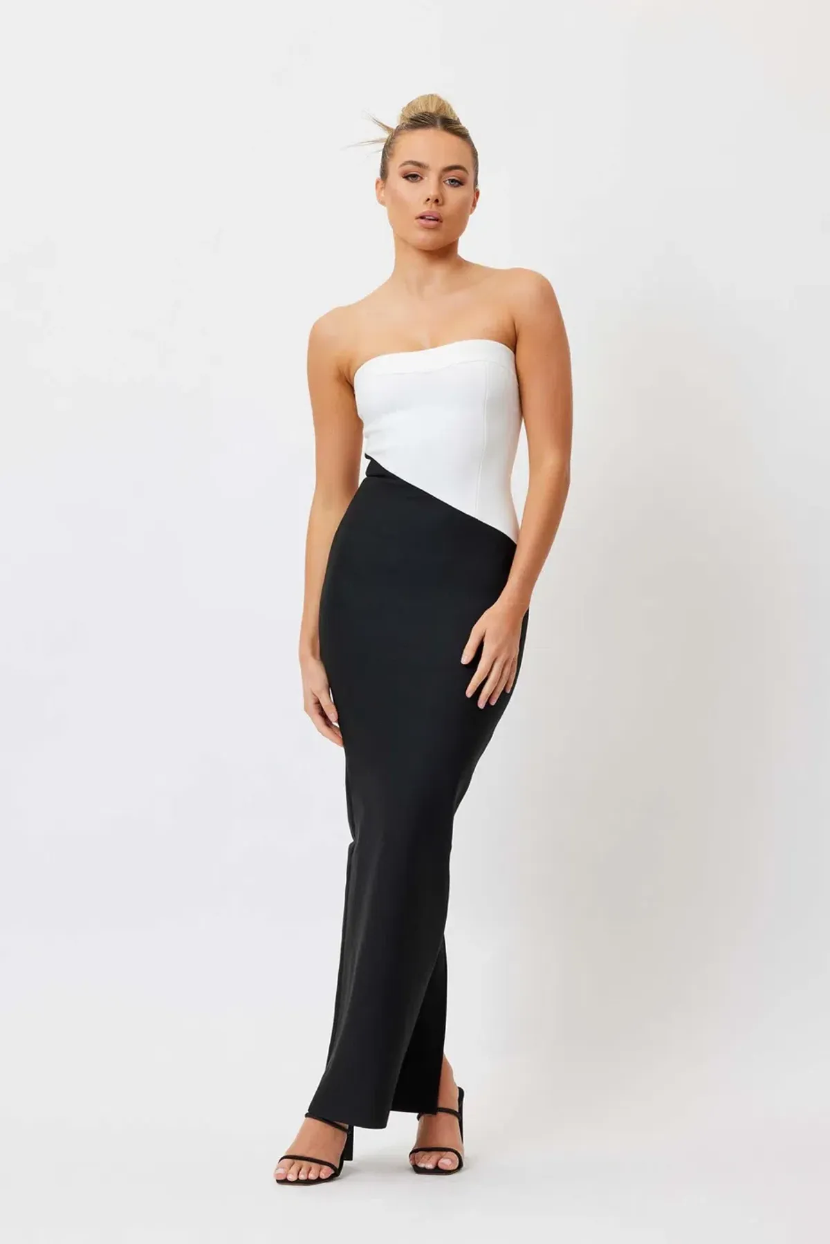 Bianca and Bridgett Lucy Midi Dress White/Black Size 10 - Image 1
