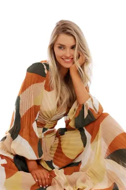 Ministry of Style Retro Resort Pleated Midi Dress Multi Print Size 12 for rent on The Volte - image 5