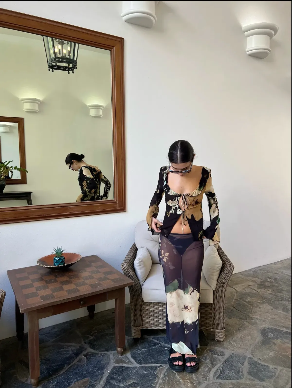 Isabelle Quinn Adeline Blouse & Marilyn Skirt Set Midnight Floral  Size 8 - Image 2