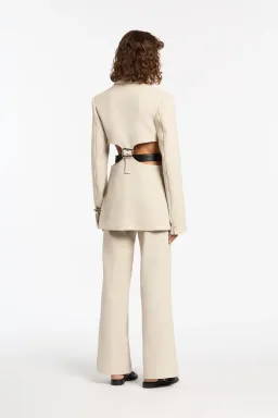 Sir the Label Musee Contoured Blazer & Trouser Set Belt included Grey Size 6 for rent on The Volte - image 3