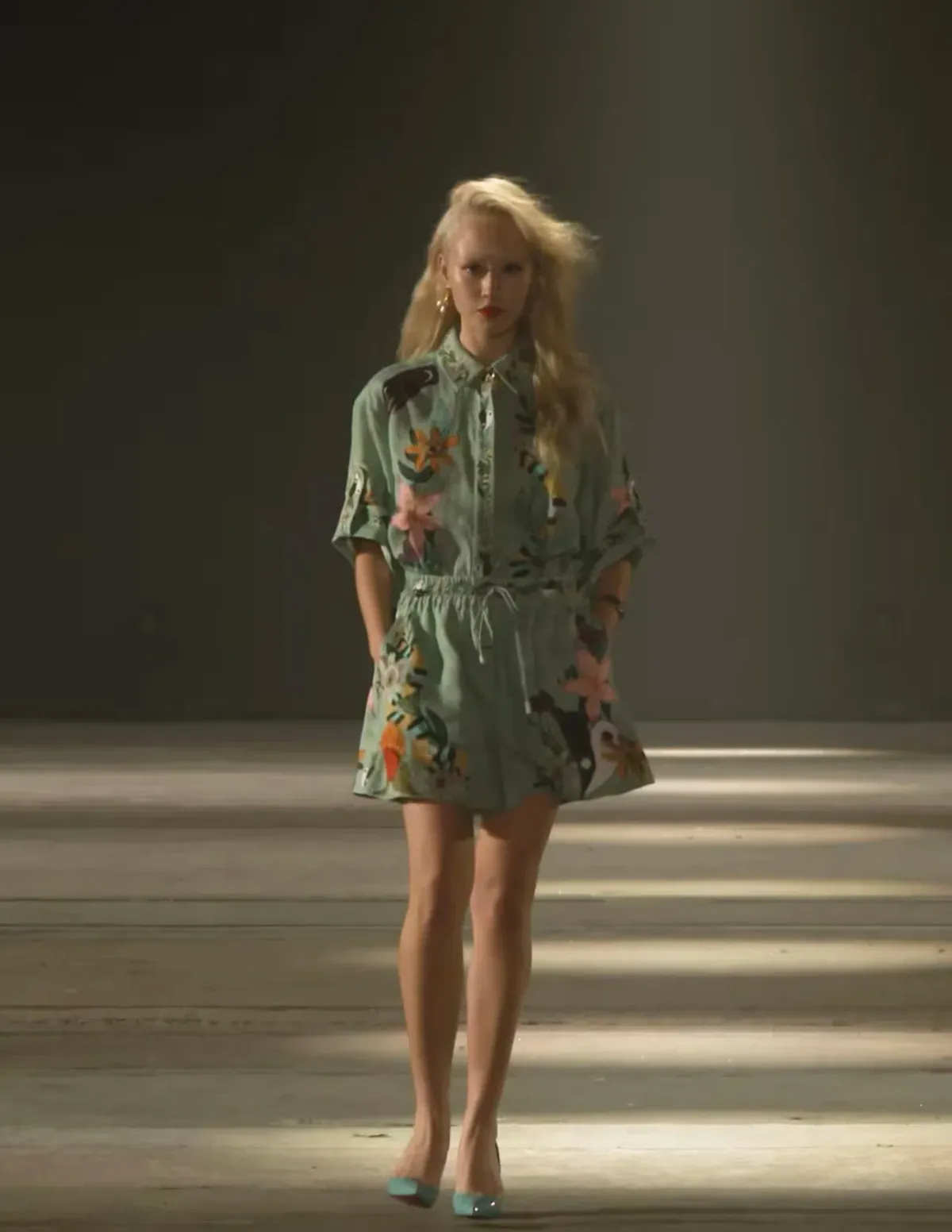 Alemais Meagan Oversized Linen Shirt & Shorts Set Green Multi Size 10 - Image 2