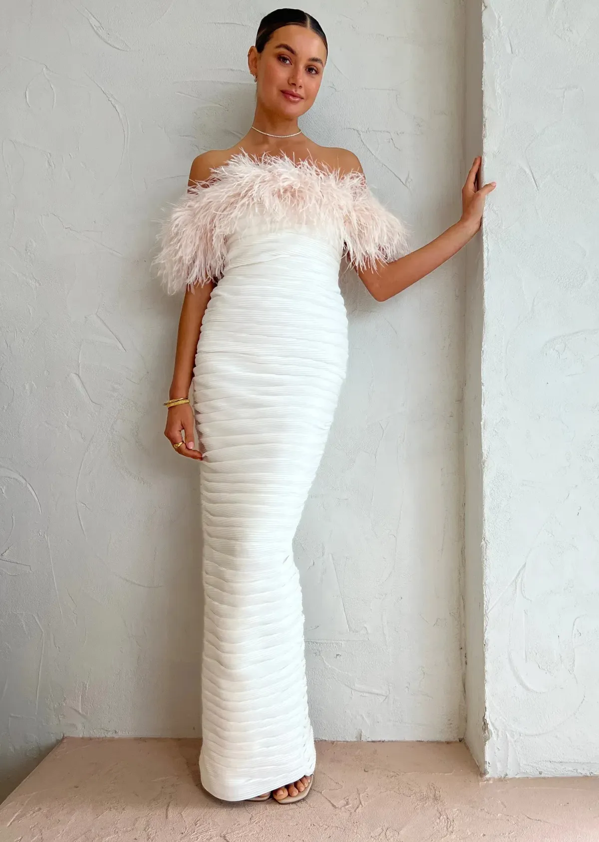Rachel Gilbert | Zion ivory white, feather-trim Gown | White Size 10 - Image 1