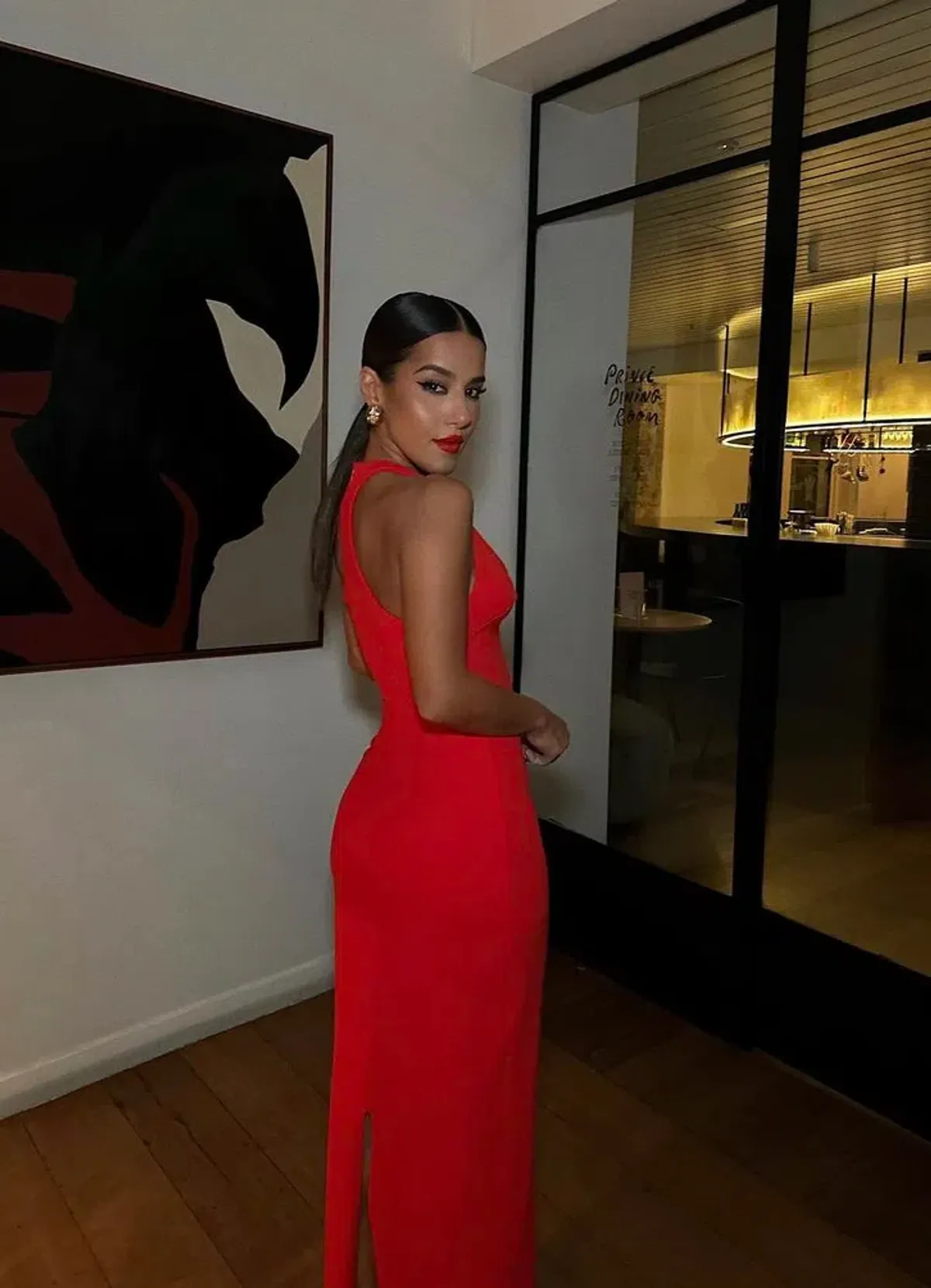 Effie Kats Eiza Gown in Cherry Red Size 6 - Image 2