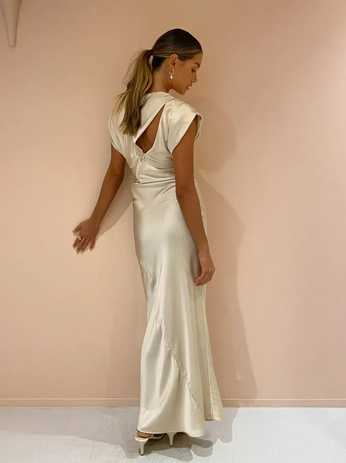 Camilla and Marc Eclar Dress Champagne Size 6 - Image 2