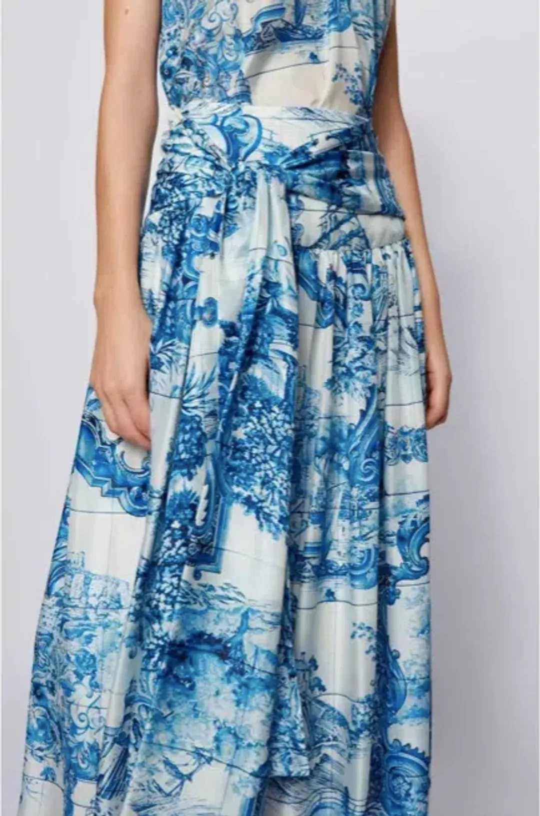 HUGO BOSS Vivilera Chinese Garden Midi Skirt blue and white pattern size 6 for rent on The Volte - main image