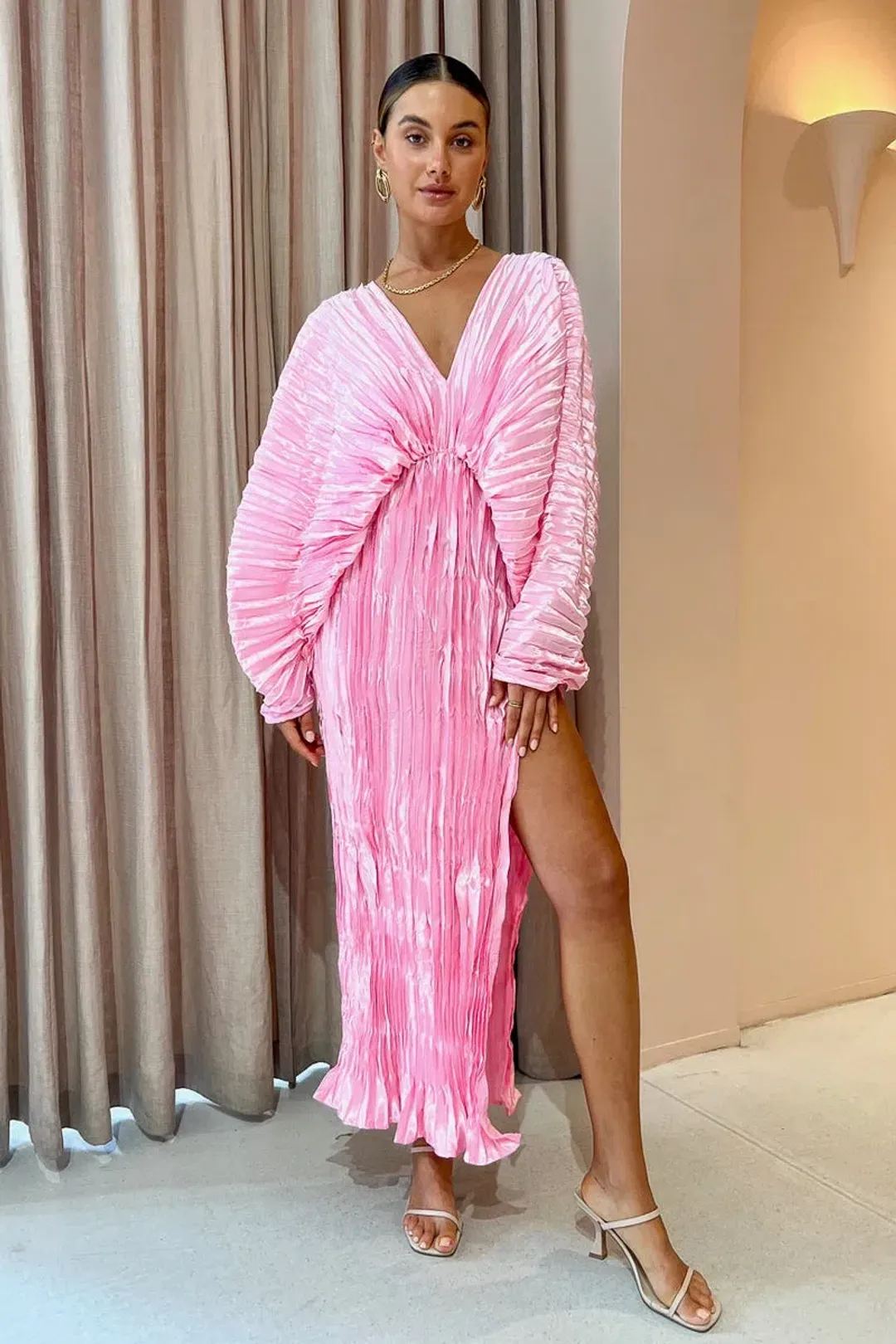 L’idée De Luxe Gown in Lipstick Pink Size 8 for rent on The Volte - main image