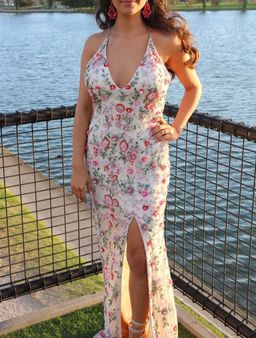 Primavera Couture 3073 Duchess Flower Gown Sequin Size 8 for rent on The Volte - image 4