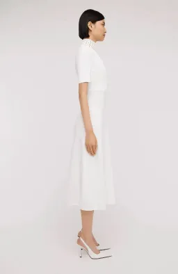 Scanlan Theodore Crepe Knit Daisy Soft Dress in Ivory/Cream Size S / AU 8 for rent on The Volte - image 2