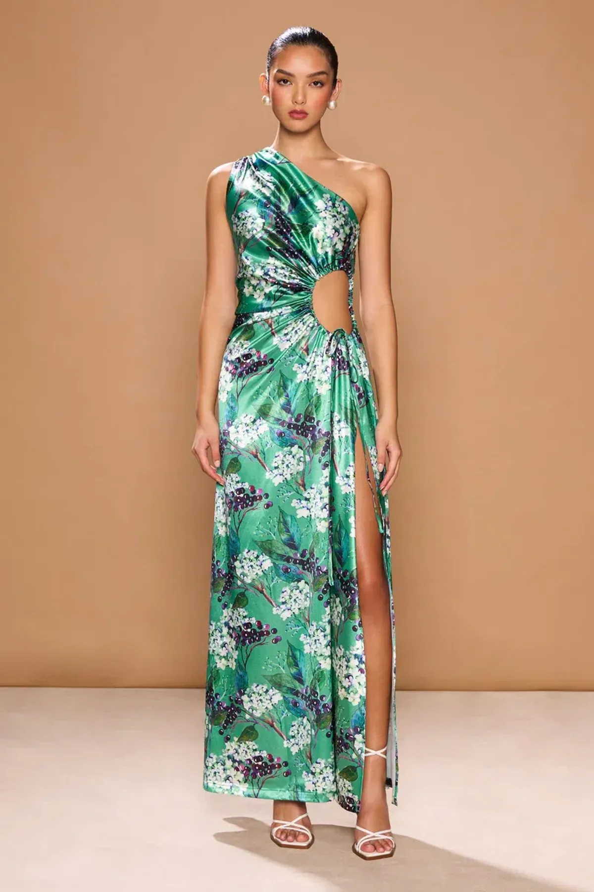 Sonya Nour Maxi Dress in Fiori Di Sambuco Print Size 10 for rent on The Volte - main image
