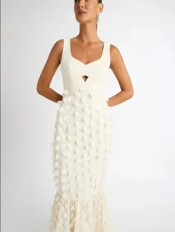 Sheike Imani Dress Cream Size 10 for rent on The Volte - image 2