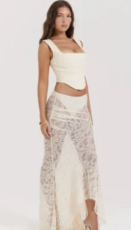 House Of CB Una Lace Corset & Therese Lace Maxi Skirt Set Vintage Cream Size 6 for rent on The Volte - image 5