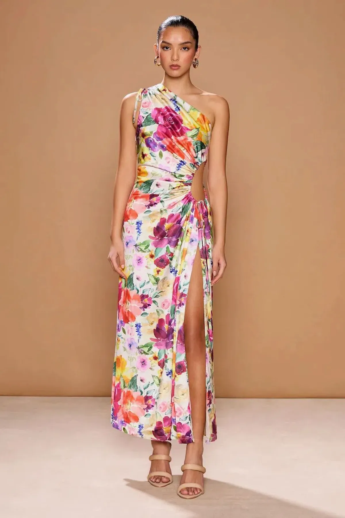 Sonya Moda Nour Floreale Watercolour Print Size 8 for rent on The Volte - main image