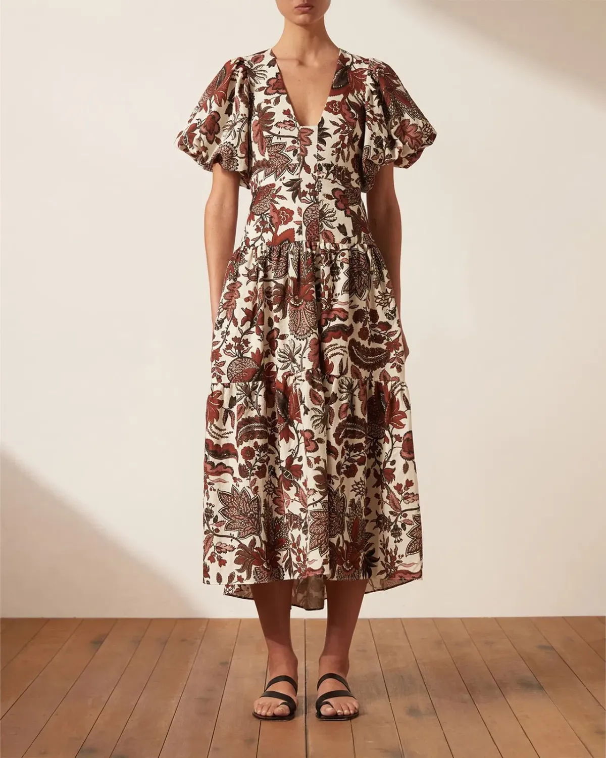 Shona Joy Catalina Plunged Short Sleeve Midi Dress Print Size 10 for rent on The Volte - main image