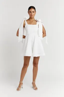 Dissh Aisle Linen Bow Mini Dress White Size 6 for rent on The Volte - image 1