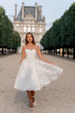 Rosie Etienne Sofia Midi Dress White Size 8 for rent on The Volte - image 3