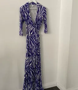 Diane Von Furstenberg Floor-Length Jersey Wrap Dress Blue Animal Print Size AU 10 for rent on The Volte - image 3