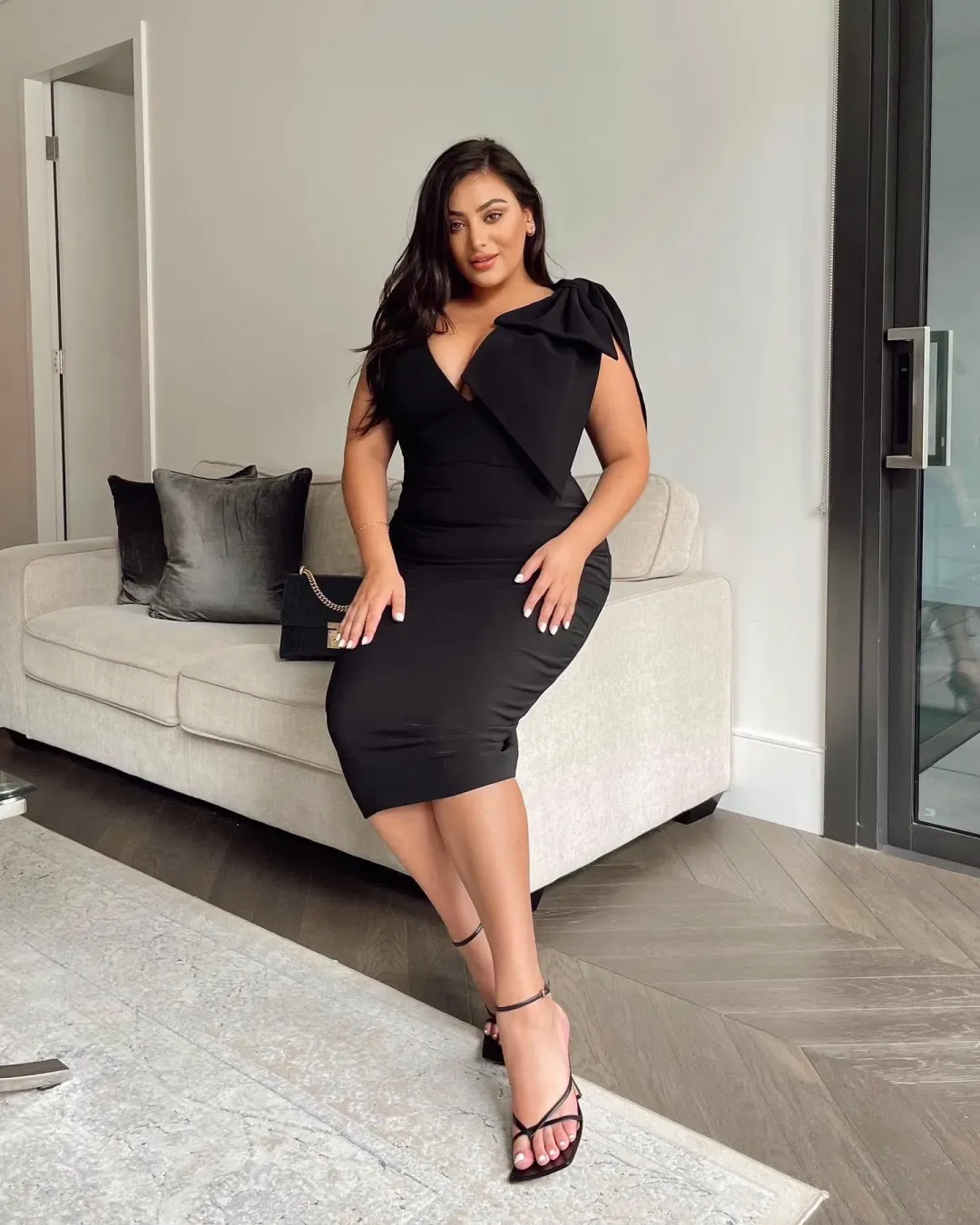 Sheike Imagination Dress Black Size 16 for rent on The Volte - main image