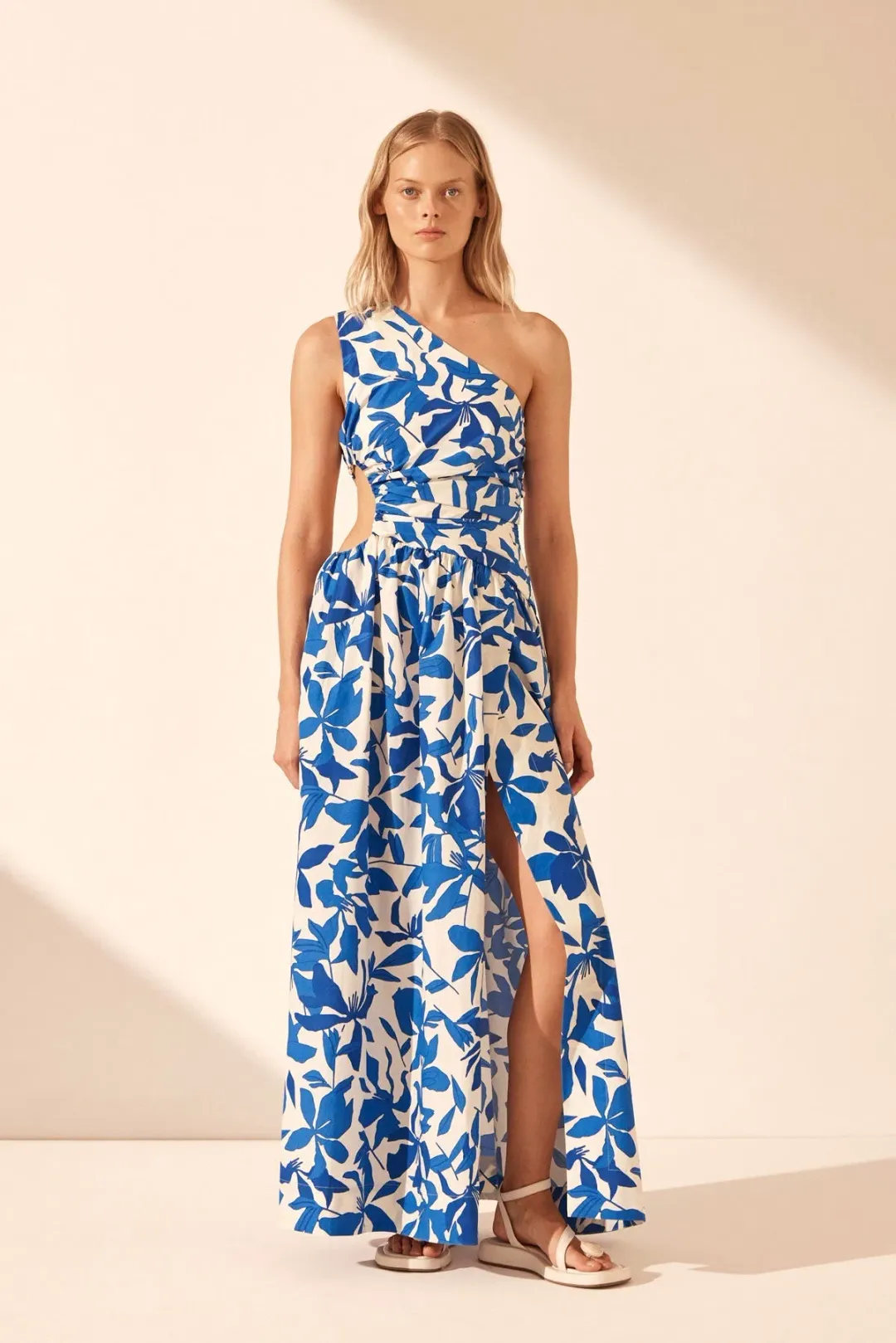 Shona Joy Bleue Asymmetrical Cut Out Maxi Dress Blue Floral Print Size 12 for rent on The Volte - main image