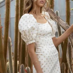 Pasduchas Clarion Fitted Midi Dress Print Size 10 for rent on The Volte - image 2