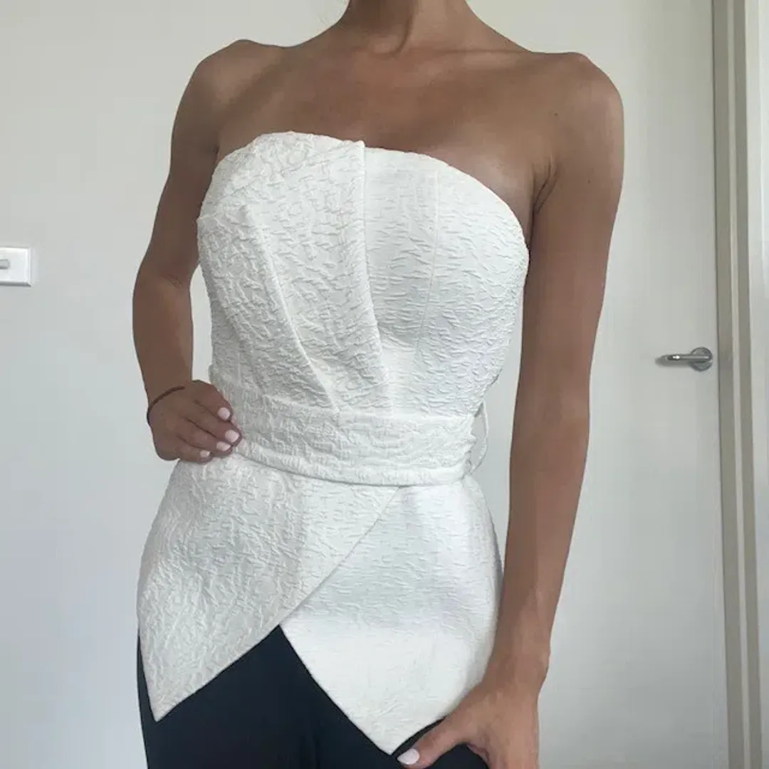 Sheike Sweet Nothing Bustier Ivory Size 8 for rent on The Volte - main image