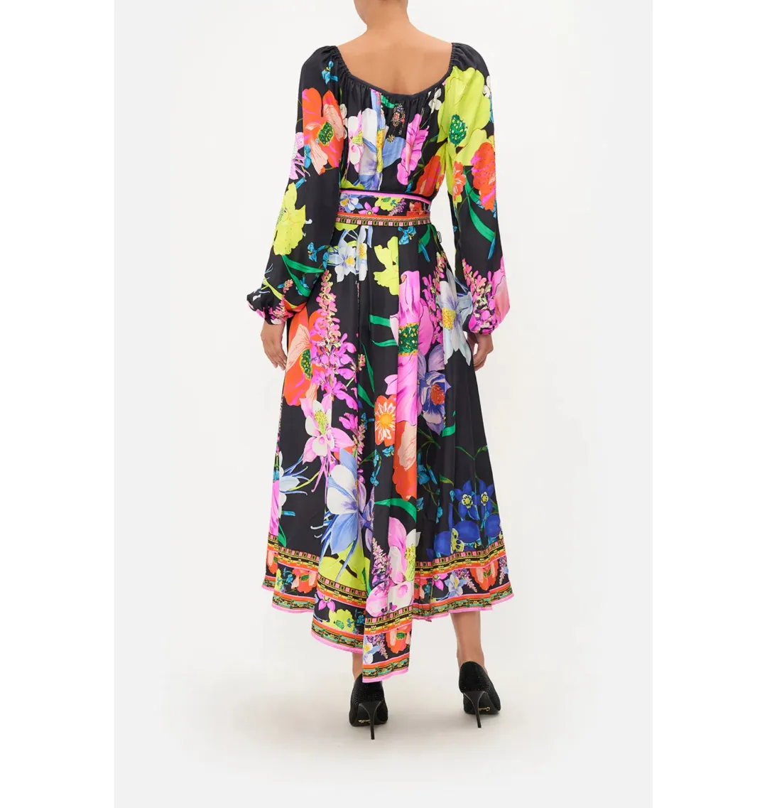 Camilla Gathered Flared Dress Away with the Fairies Print Size Medium / AU 12 for rent on The Volte - main image