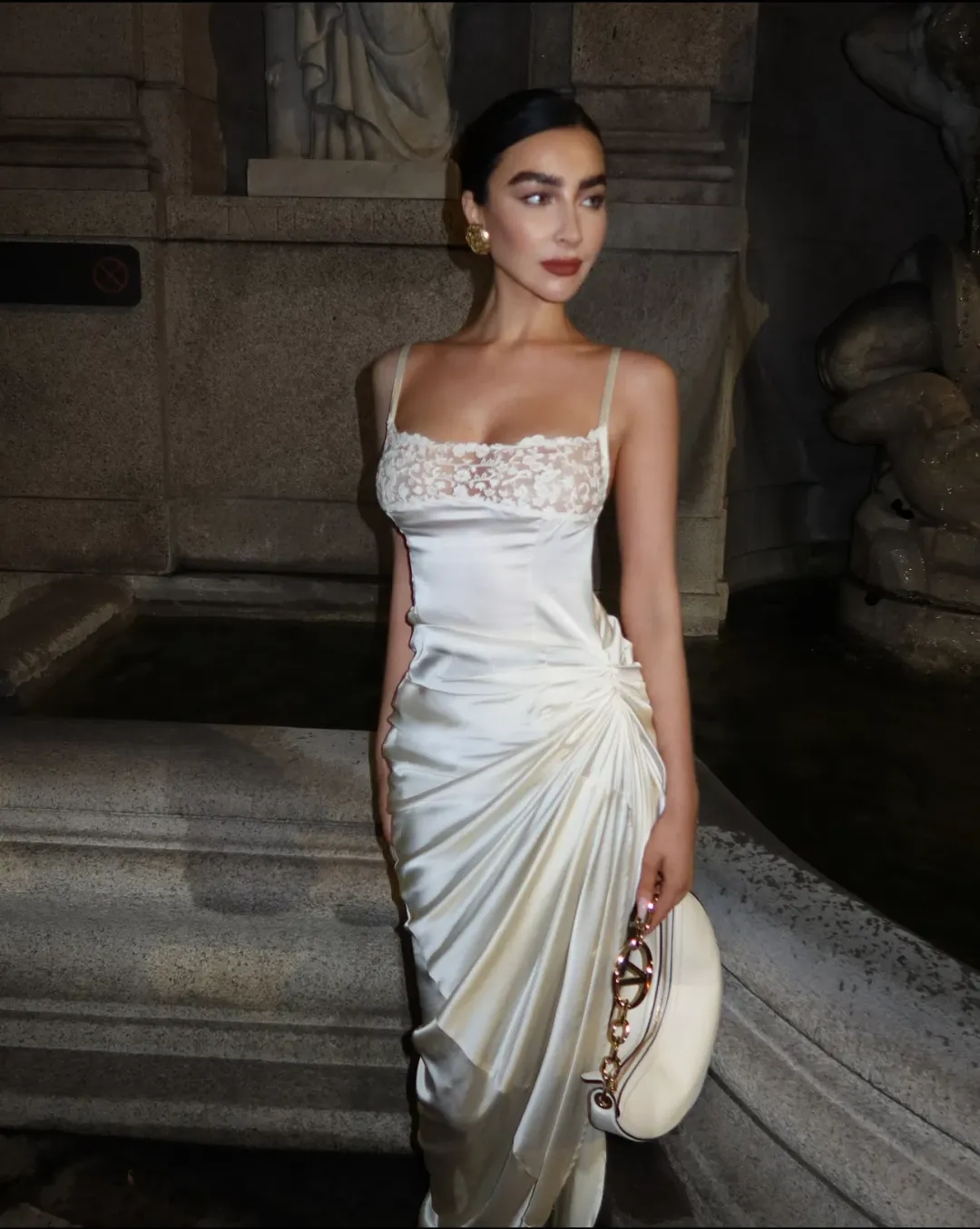 Jacquemus Le Chouchou La Saudade Longue Brodée Maxi Dress Off White Size 36 / AU 8 for rent on The Volte - main image