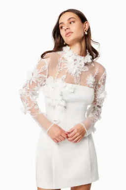 Elliatt Damaris Mini Dress in White Size Large / AU 12 for rent on The Volte - image 2