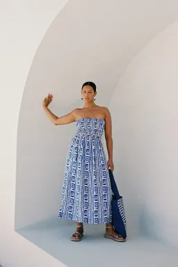 Faithfull The Brand Musee Midi Dress in Pacific Print Size 10 for rent on The Volte - image 2