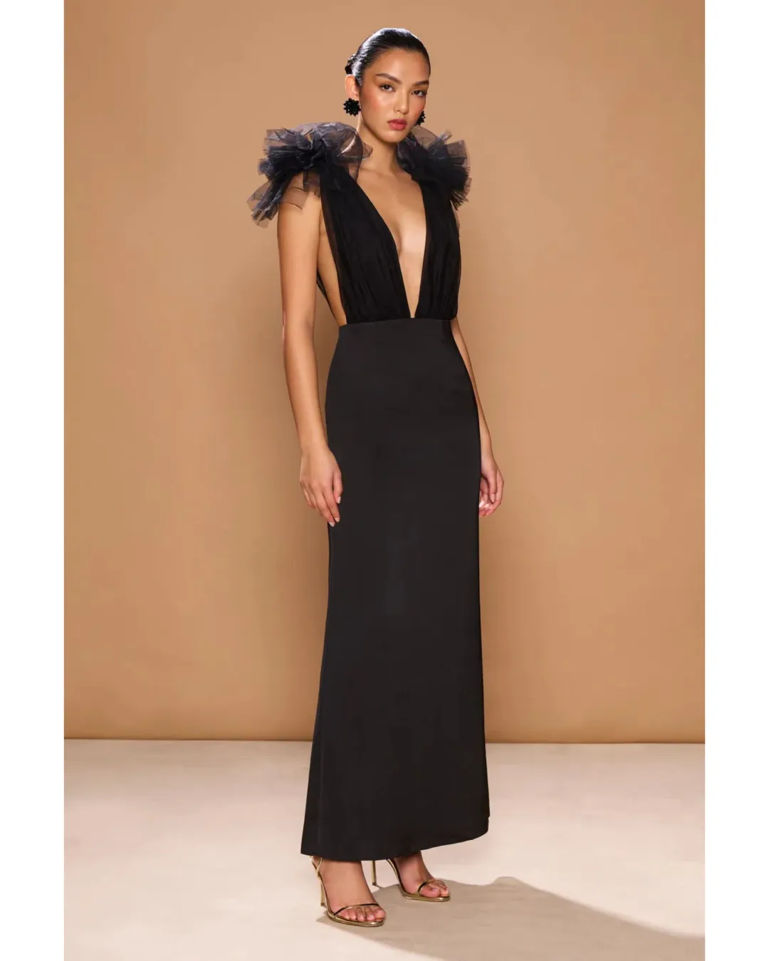 Sonya Moda Como Gown Noir Size AU 8 for rent on The Volte - main image