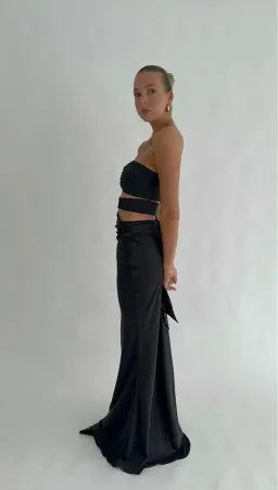 HNTR the Label Sloane Top and Skirt Set Onyx Size XS / AU 6 for rent on The Volte - image 2