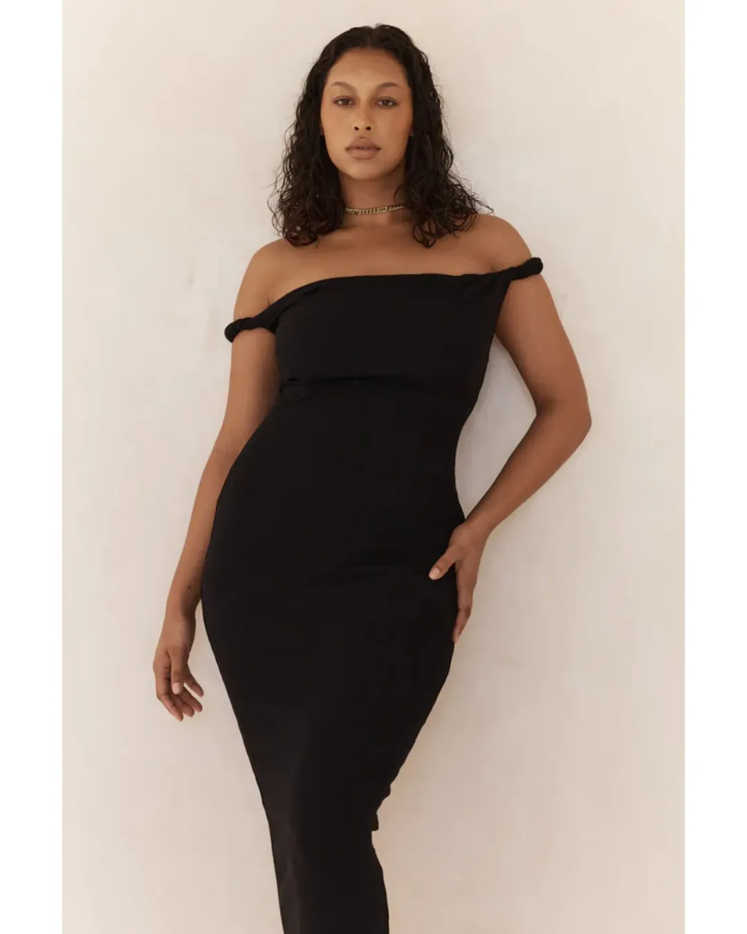 Johansen Long Poppy Dress Black Size AU 8 for rent on The Volte - main image