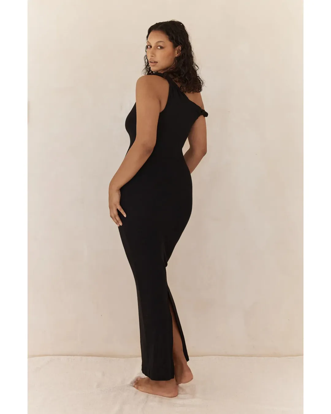 Johansen Long Poppy Dress Black Size AU 8 for rent on The Volte - main image