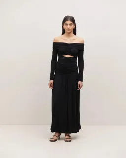 Minima Esenciales Loretta Ruched Maxi Dress Black Size 6 for rent on The Volte - image 1