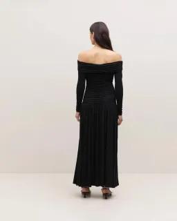 Minima Esenciales Loretta Ruched Maxi Dress Black Size 6 for rent on The Volte - image 2