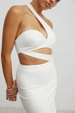 Lexi Adrienne Dress White Size 6 for rent on The Volte - image 2