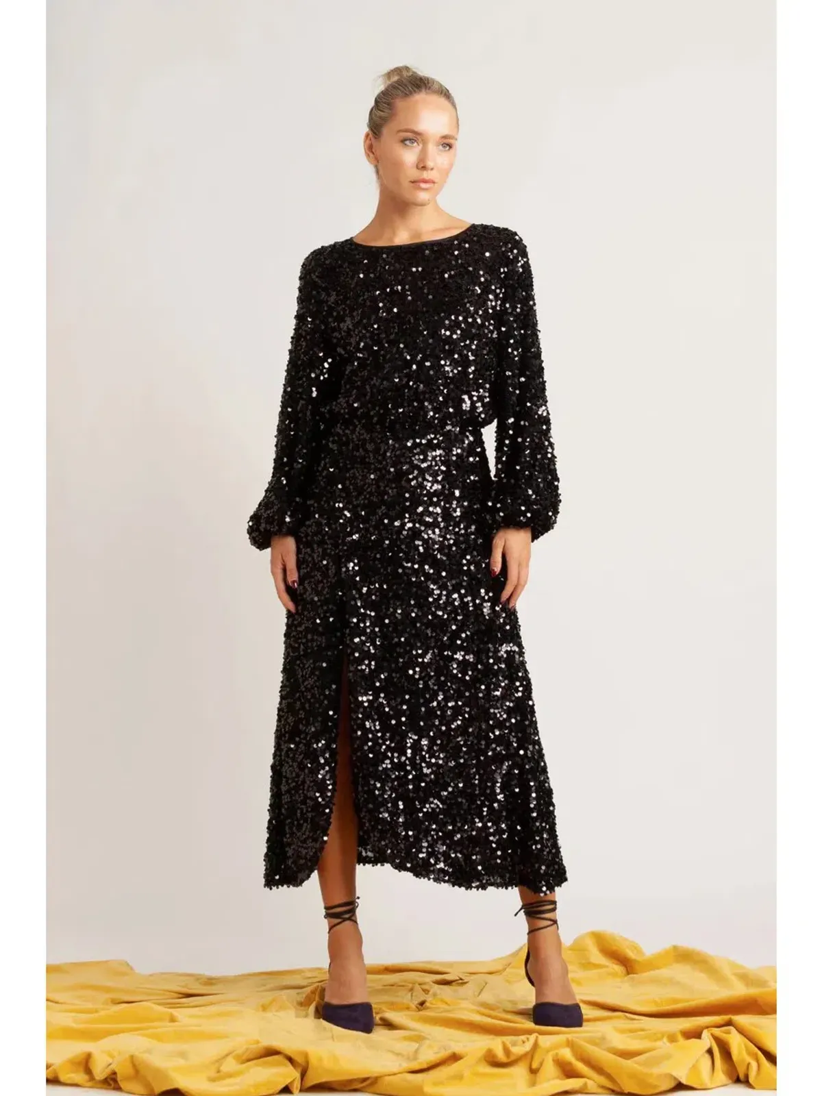 Flannel Alana Dress in Black Size 10 for rent on The Volte - main image