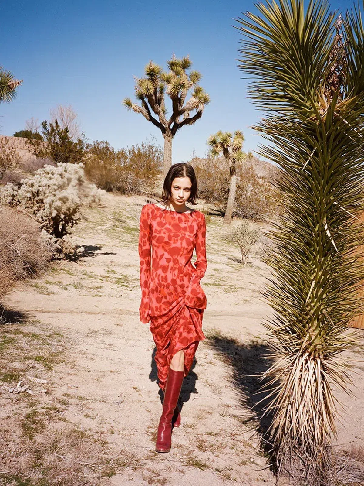 Realisation Par The Gia Maxi Dress Red Floral Size XS/ AU 8 for rent on The Volte - main image