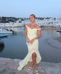 Majorelle Chandra Gown Yellow Size XS / AU 6 for rent on The Volte - image 1