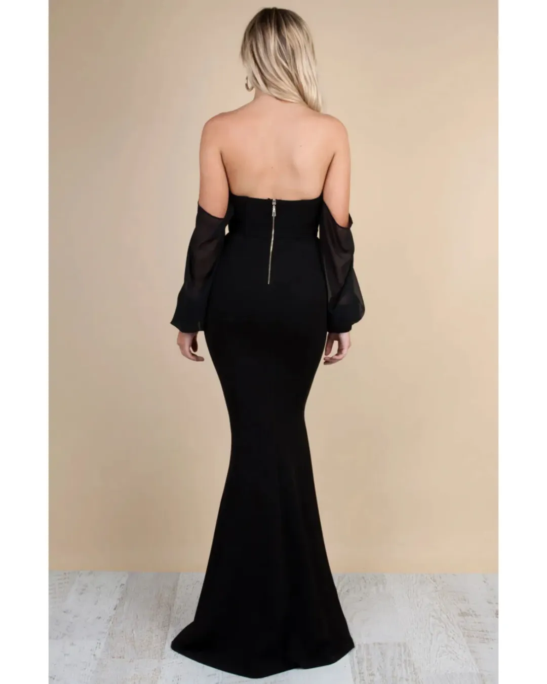 Zachary Lia Gown Black Size XS / AU 6 for rent on The Volte - main image