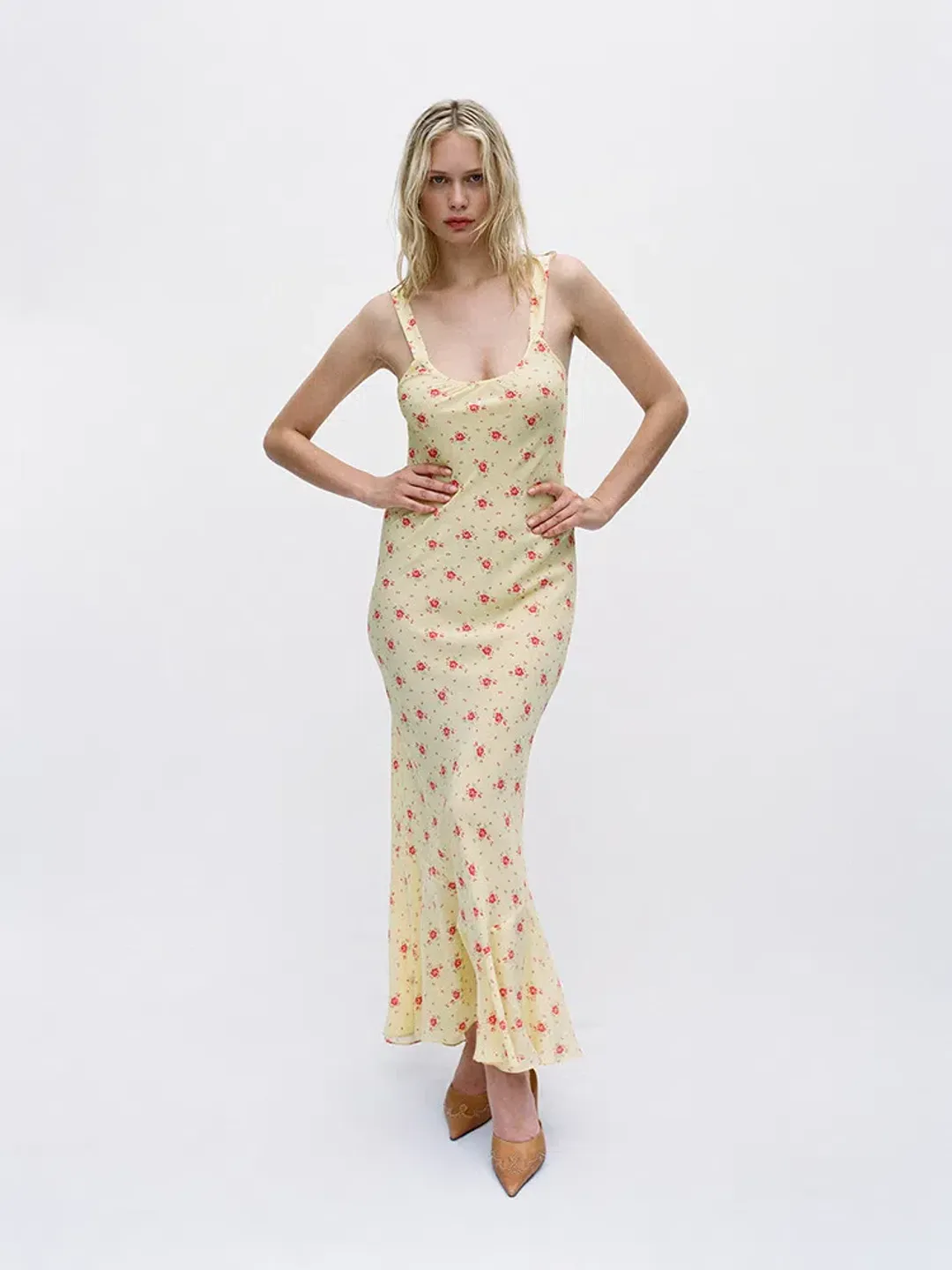 Realisation Par Allegra Maxi Dress Verona Floral Print Size XS / AU 6 for rent on The Volte - main image