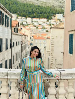 Sheike Wonderlust dress size 10 for rent on The Volte - image 4