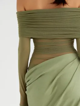 Benni Yasmin Maxi Dress Pistachio Size AU 8 for rent on The Volte - image 3