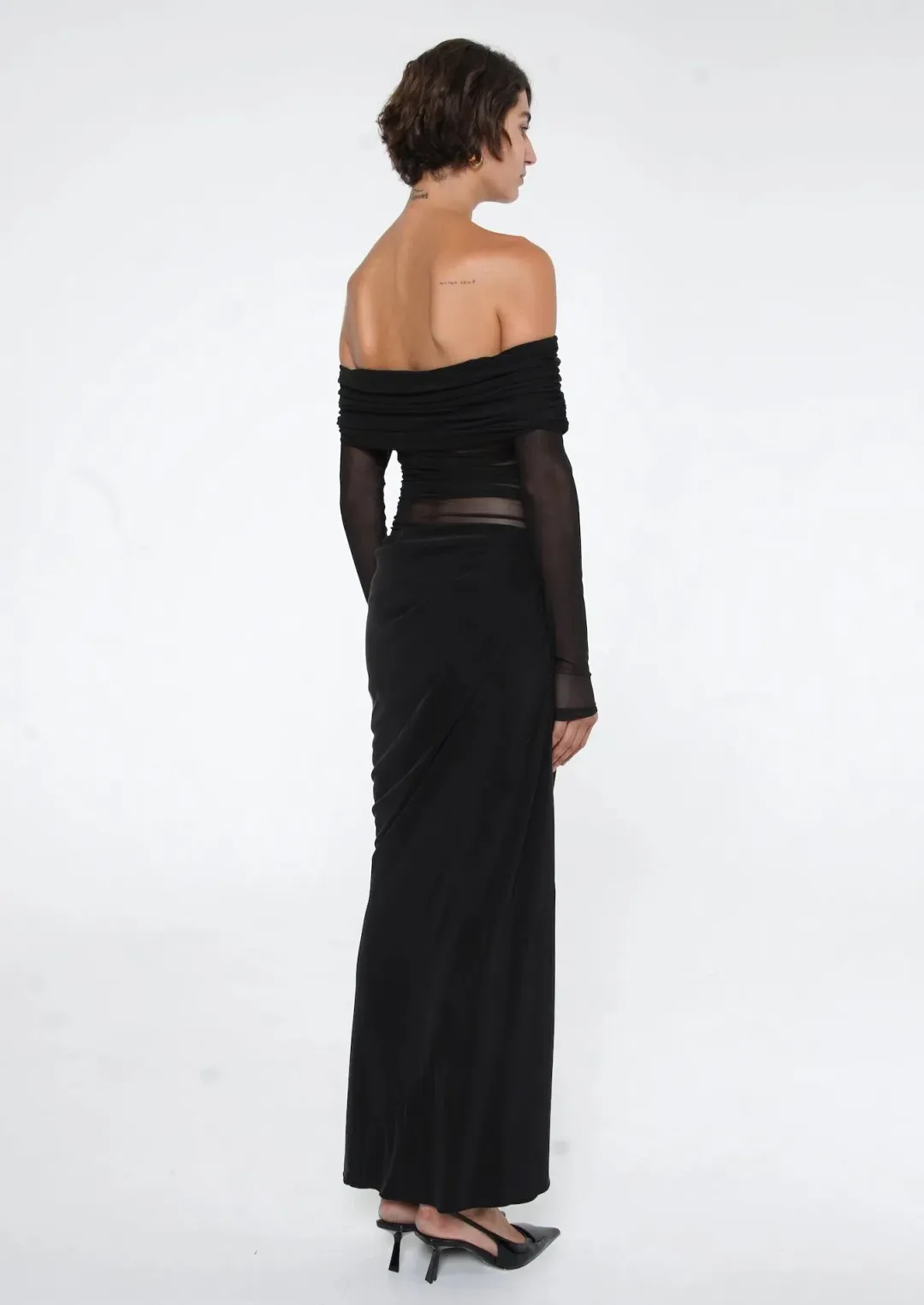 Benni Yasmin Off-Shoulder Maxi Dress Black Size 8 / AU 8-10 for rent on The Volte - main image