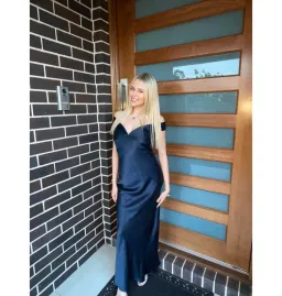 Natalie Rolt Bridget Maxi Dress in Navy Size 1 / AU 8 for rent on The Volte - image 3